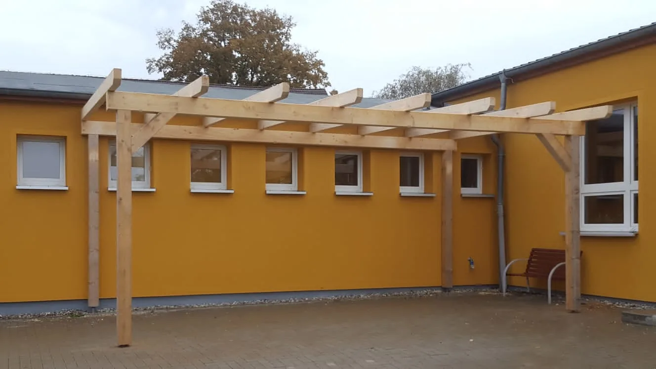 Pergola aus Holz